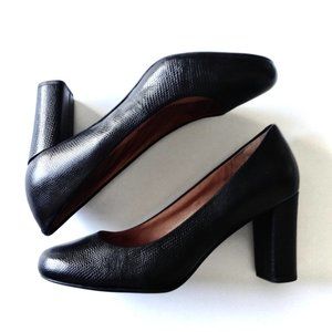 Clarks Indigo-Black Textured Heel Pumps